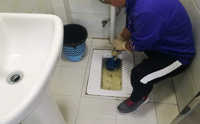 尖扎疏通蹲坑