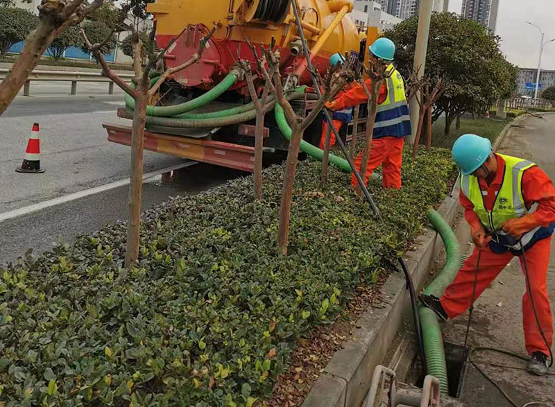 尖扎市政管道清淤